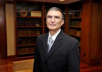 Aziz Sancar: Devamlı ithal edemeyiz, kendimiz üretmeliyiz!