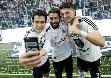 Mario Gomez tarihe geçti!