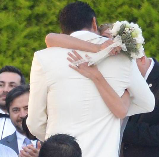 Kenan İmirzalıoğlu ve Sinem Kobal'ın düğününde neler yaşandı - 1