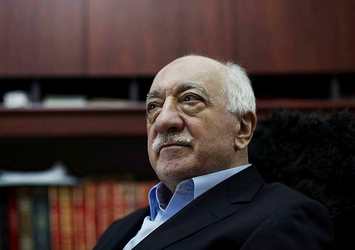 Gülen'e tapıyorlar!