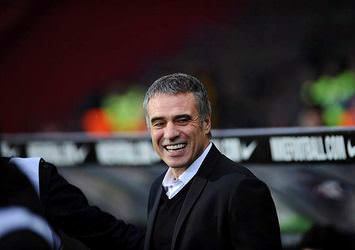 Trabzonspor, Ersun Yanal'la 3 yıllığına anlaştı