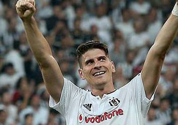 Gomez 'krallık' için gün sayıyor