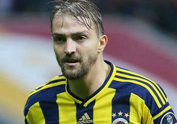 Caner Erkin Fenerbahçe'de kalmak istiyor