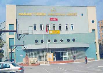 4 yıl boyunca öğrencisini taciz etti!