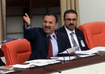 Bekir Bozdağ'ı hiç böyle görmediniz!