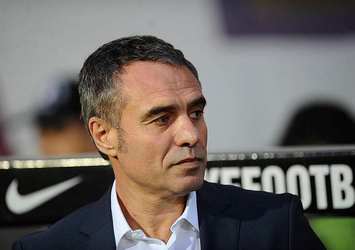 Ersun Yanal neşteri vuruyor!
