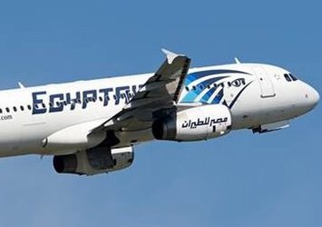 Paris-Kahire seferini yaparken düşen uçakta korkunç şüphe