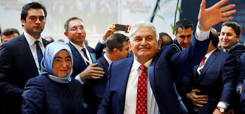 Binali Yıldırım: Cumhurbaşkanımızın davası davamız, yolu yolumuzdur