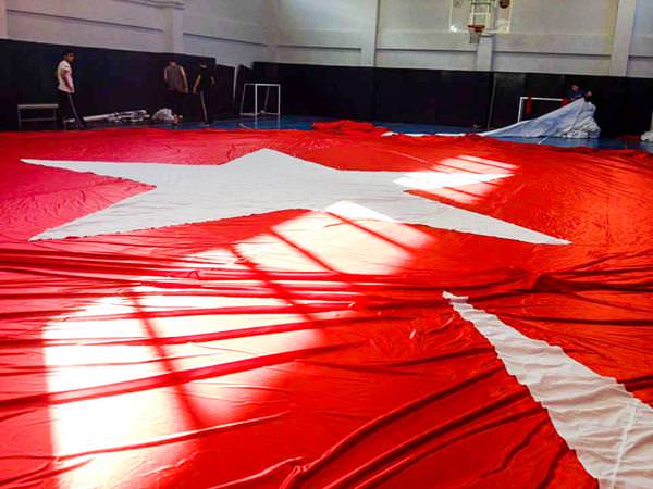 Çamlıca Camisi'ne 1453 metrekarelik bayrak - 1