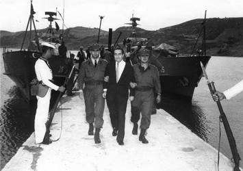 Türk Silahlı Kuvvetleri, 27 Mayıs 1960'ta ülke yönetimine el koydu