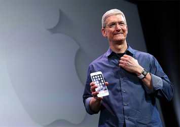 Apple CEO'sundan tarihi iPhone itirafı
