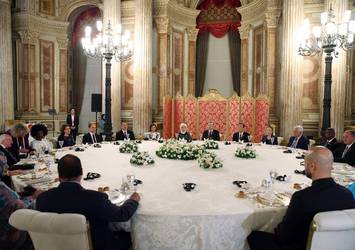 Cumhurbaşkanı Erdoğan zirveye katılan konuklar onuruna yemek verdi