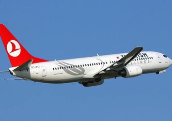 Uçak sefer sırasında arızalandı