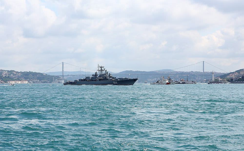 Rus savaş gemisi Boğaz'dan böyle geçti - 2