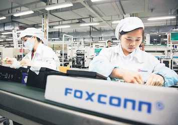 60 bin işçi çıkacak Apple'ı robotlar üretecek