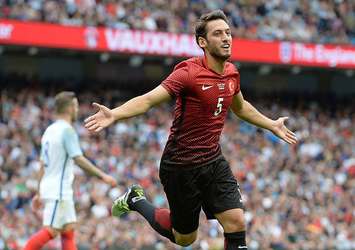 Anita Latifi'den Hakan Çalhanoğlu'na şok suçlama ve şantaj!