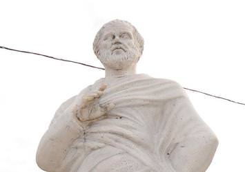Aristoteles'in mezarı bulundu