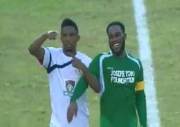 Eto'o, Jay-Jay Okocha kulübeye yolladı