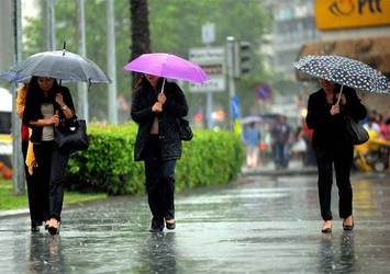 Meteorolojiden kuvvetli rüzgar ve dolu uyarısı