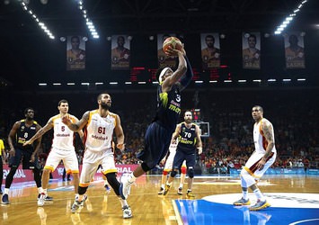 Galatasaray Odeabank evinde kral