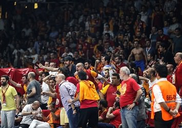 Galatasaray - Fenerbahçe maçında olay!