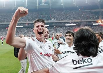 Mario Gomez'den Beşiktaş'a müjde