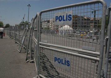 Gezi Parkı'na polis bariyerleri getirildi