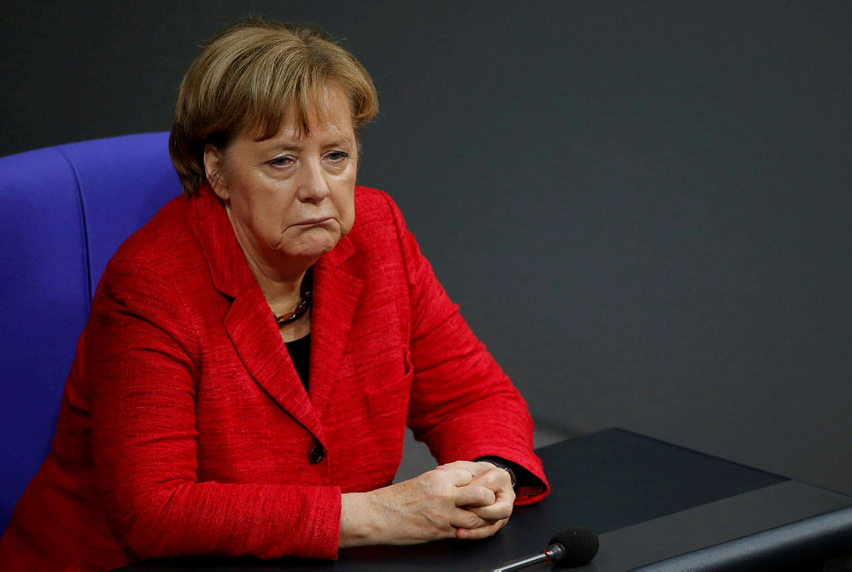 Gençlik kolları Merkel'in istifa etmesini istiyor - 1