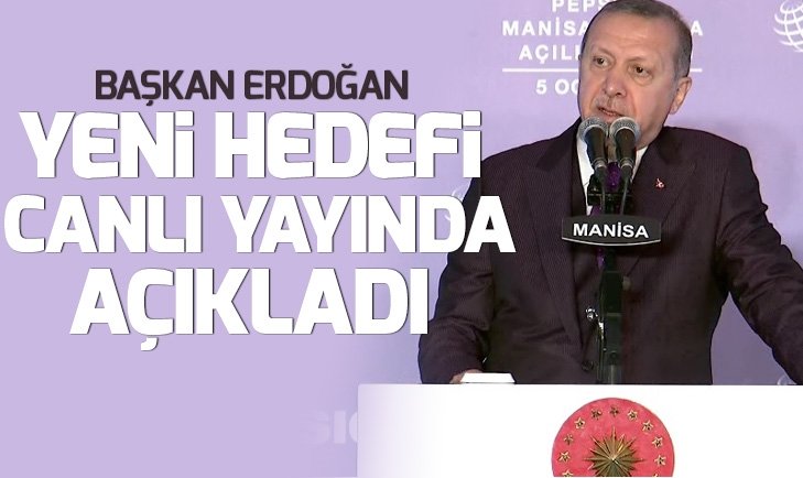 Başkan Erdoğan katıldığı mevlitte Kur'an-ı Kerim okudu - 1