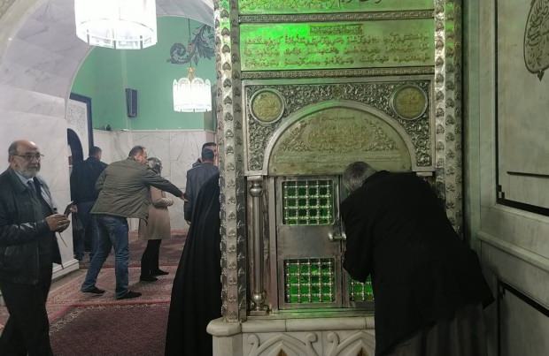 İran çığırında çıktı! Deyrizor’da camileri hüseyniyeye çevirip ezanı değiştirdiler