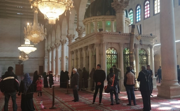 İran çığırında çıktı! Deyrizor’da camileri hüseyniyeye çevirip ezanı değiştirdiler