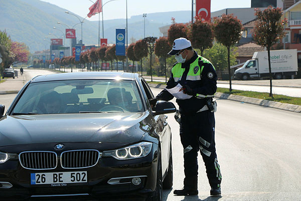 sakaryada-denetimlerde-118-kisiye-ceza-yazildi-1587830107869.jpg Sakarya'da denetimlerde 118 kişiye ceza yazıldı - 1