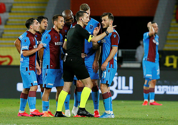 goztepe-1-trabzonspor-3-mac-sonucu-1591993144371.jpg Göztepe: 1 Trabzonspor: 3 MAÇ SONUCU - 1