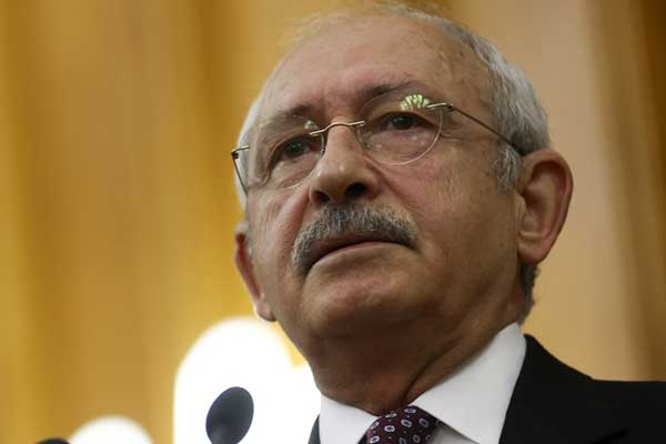 gazeteci-hikmet-genc-kilicdarogluna-seslendi-ben-de-sana-siyasetci-demiyorum-mesela-1606424270578.jpg