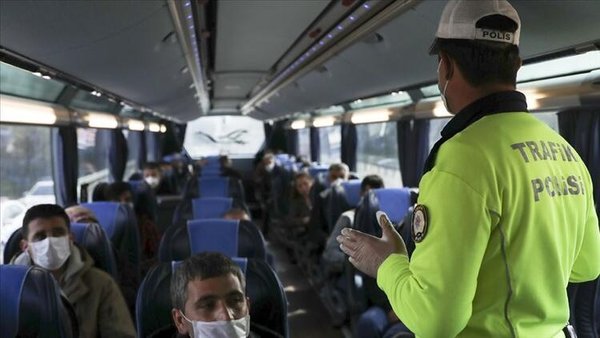 son-dakika-sokaga-cikma-kisitlamasi-basladi-ne-zaman-sona-erecek-kimler-muaf-tutulacak-1613140858347.jpg Son dakika: Sokağa çıkma kısıtlaması başladı! Ne zaman sona erecek? Kimler muaf tutulacak? - 8