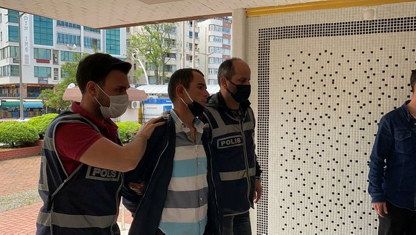 kamile-yavuzun-katilinin-ilk-cinayeti-degil-cocuklarinin-gozu-onunde-oldurdu-1622528432798.jpg Kamile Yavuz'un katilinin ilk cinayeti değil! Çocuklarının gözü önünde öldürdü - 1