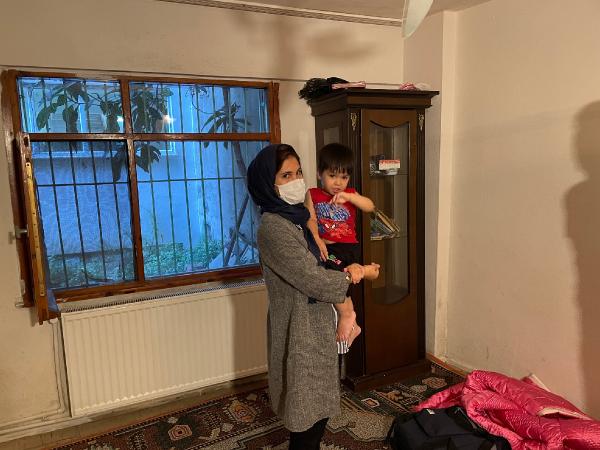 afganistandan-kacanlar-talibanin-zulmunu-anlatti-kizlarimizi-kaciriyor-karsi-geleni-olduruyor-1629276694579.jpg Afganistan’dan kaçanlar Taliban’ın zulmünü anlattı! 'Kızlarımızı kaçırıyor, karşı geleni öldürüyor' - 1