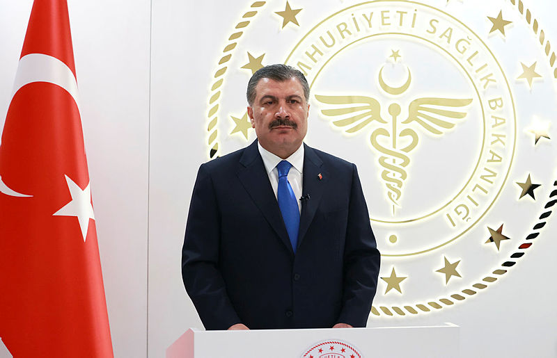 Sağlık Bakanı Fahrettin Koca aşı olmayan anne ve babalara seslendi! Her 4 kişiden 3ü... Sağlık Bakanı Fahrettin Koca aşı olmayan anne ve babalara seslendi! Her 4 kişiden 3ü...