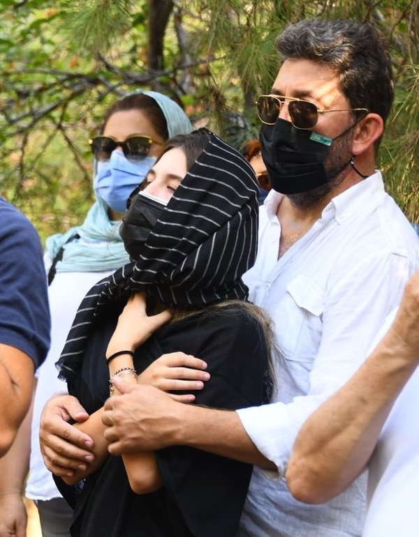 emine-unden-alisana-ah-nasil-bir-aci-yasiyoruz-1629888718547.jpg Emine Ün'den Alişan'a: Ah nasıl bir acı yaşıyoruz? - 7
