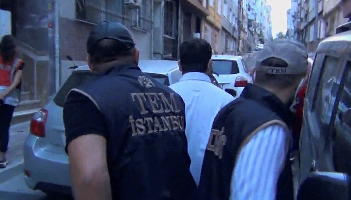 Son dakika: İstanbulda DEAŞ operasyonu: 5 kişi yakalandı