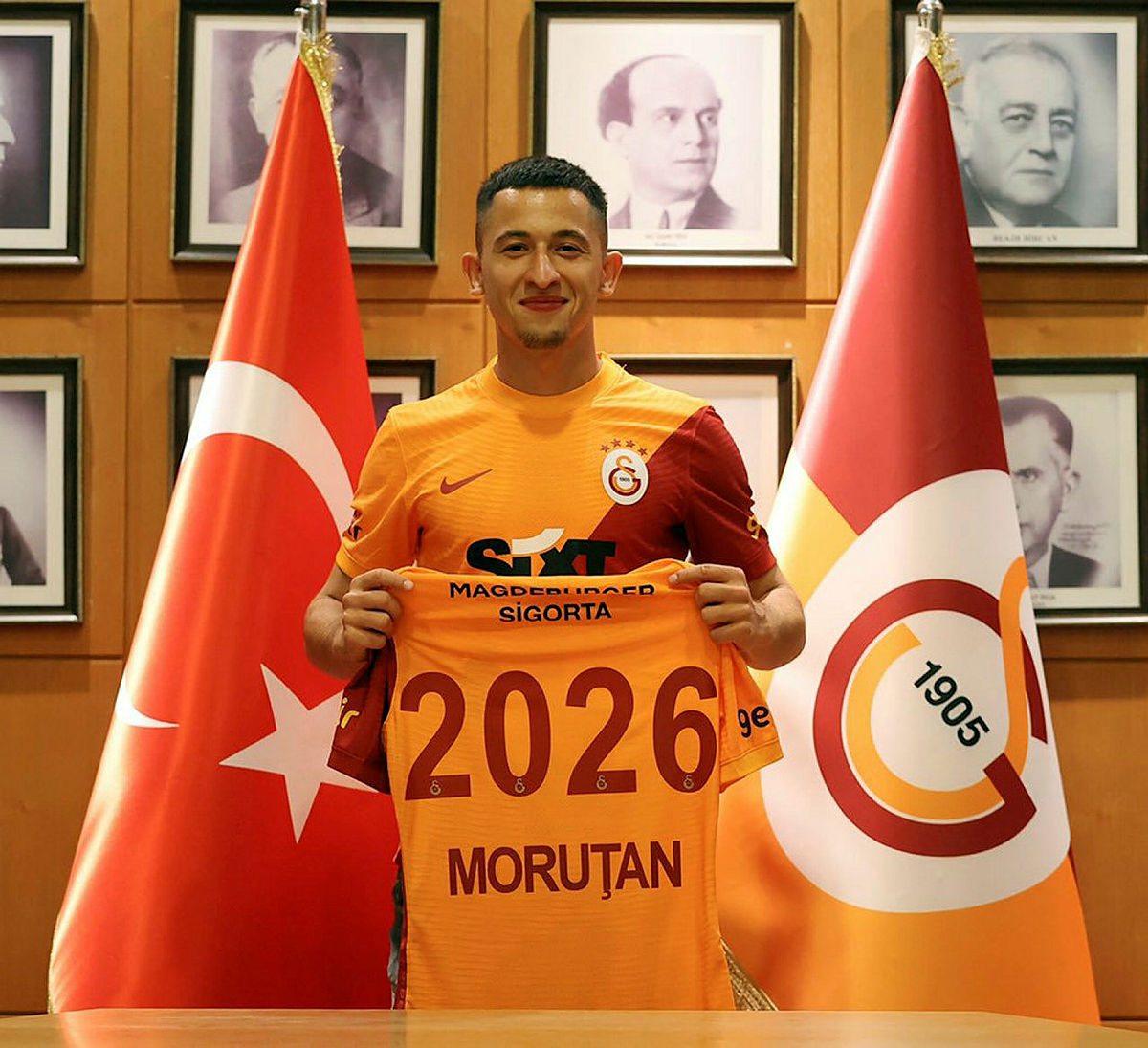 Galatasaray Olimpiu Morutanın lisansını çıkarttı: Rumen oyuncu Kasımpaşaya karşı forma giyebilecek
