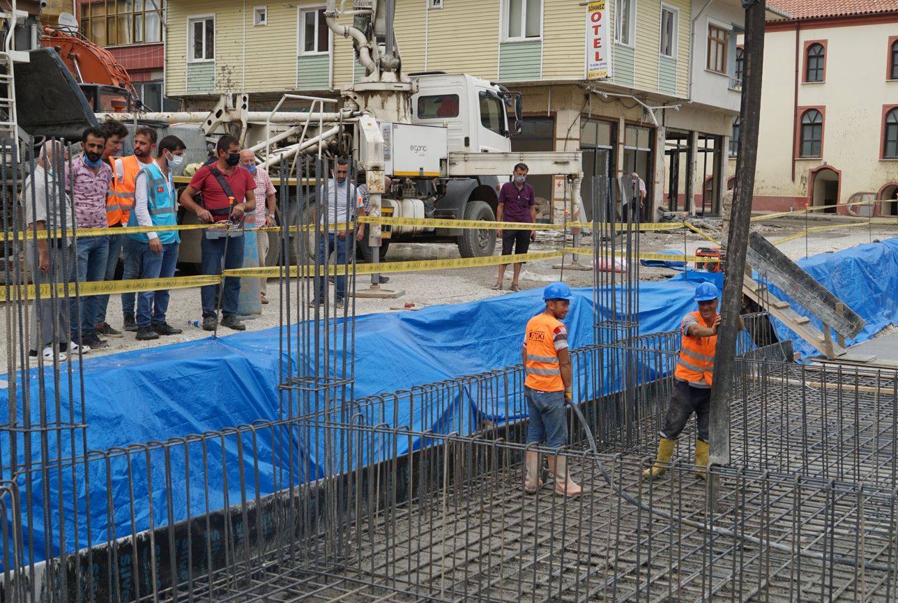 TOKİ’den afetzedelere destek! Kastamonu’da selde yıkılan 16 iş yerinin temeli atıldı