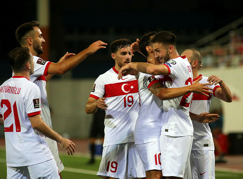 Hollanda Türkiye maçı ne zaman, saat kaçta? Hollanda Türkiye maçı hangi kanalda, şifresiz mi?