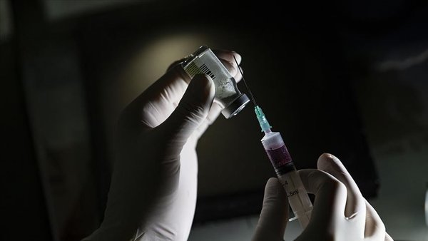 Sinovac aşısında yaş sınırı altıya düşürüldü! Çocuklarda yüzde yüz antikor oranı I Şilide Sinovac koronavirüs aşısına yönelik son dakika kararı