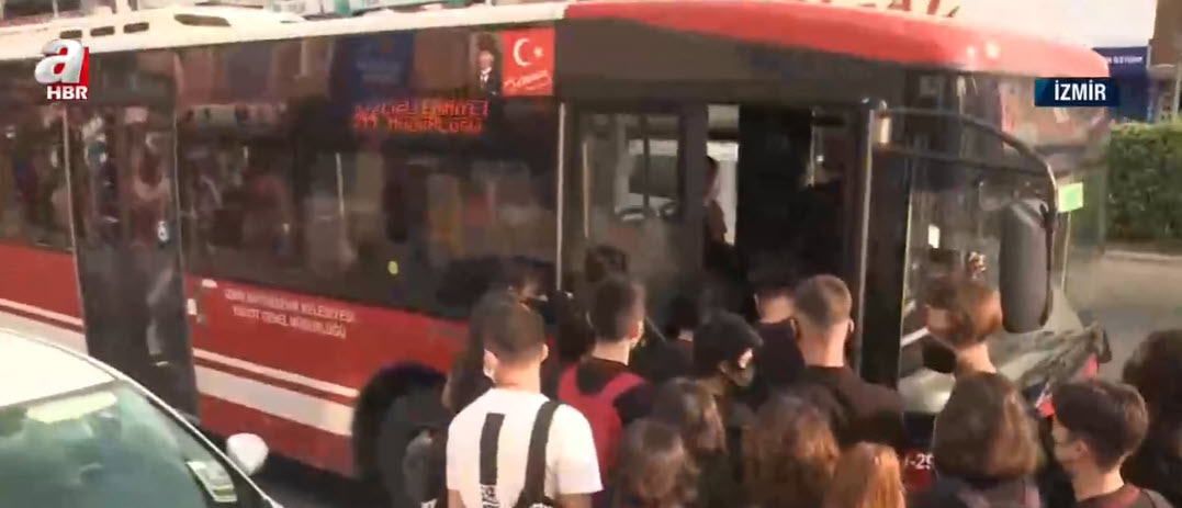 İzmir’de duraklarda yoğunluk! Otobüsler yetersiz kaldı öğrenciler okula yetişemedi