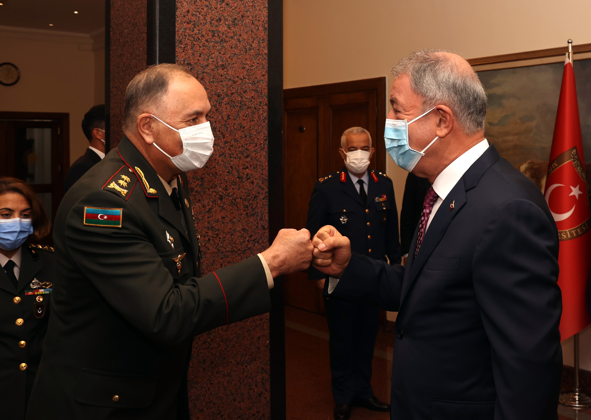 Milli Savunma Bakanı Hulusi Akardan önemli kabul! Azerbaycan Genelkurmay Başkanı ile görüştü