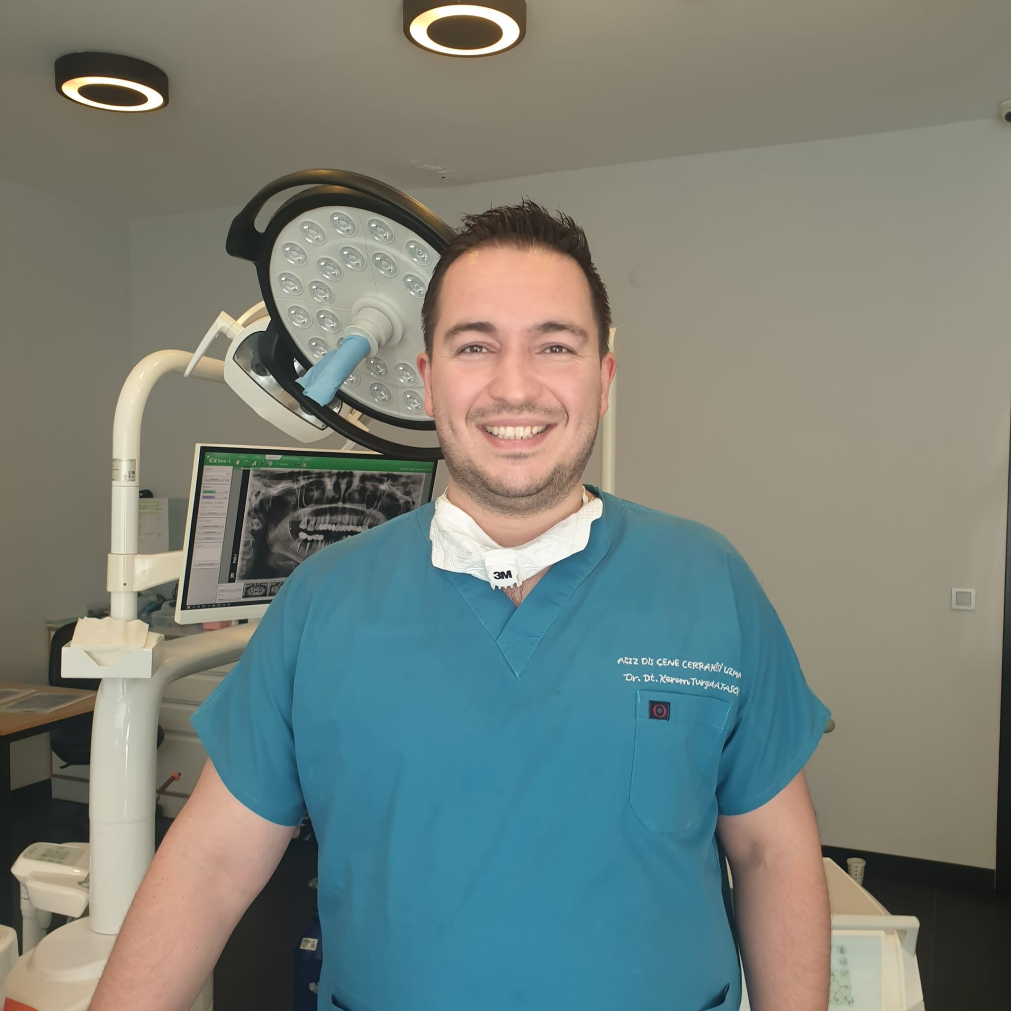 Dr. Kerem Turgut Atasoy: Sabit dişlere anında kavuşmak mümkün