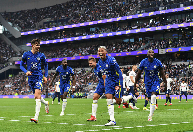 Premier Ligde Chelsea Tottenhamı yendi