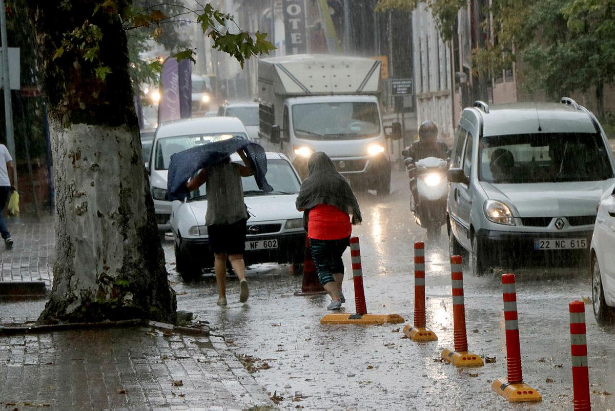 Bugün hava nasıl olacak? 22 Eylül İstanbul, İzmir, Ankara hava durumu: Meteoroloji saat verip uyardı: Sel, su baskını, yerel dolu...