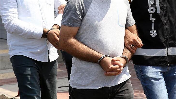 İstanbulda FETÖ operasyonu: 8 kişi gözaltında